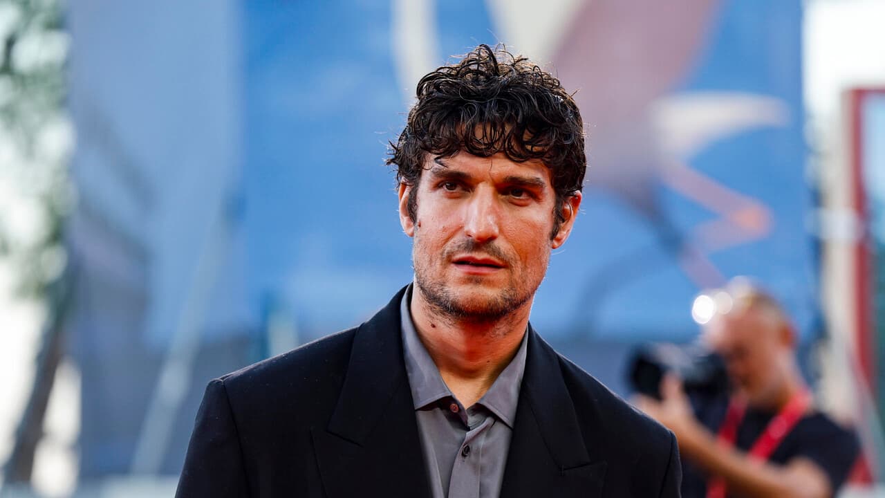 Falcon, Louis Garrel sarà John Elkann: Bellocchio racconta il potere attraverso Marchionne e l’erede Agnelli